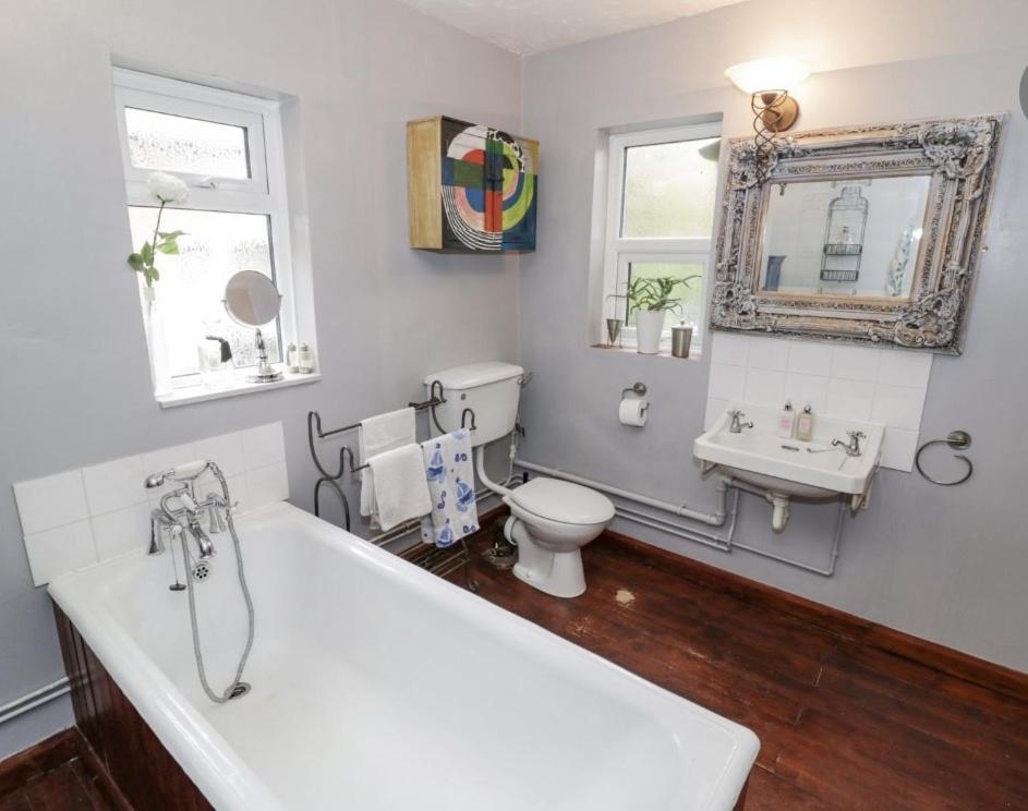 Lovely Comfortable 3 Bed Home, Worcester Kültér fotó